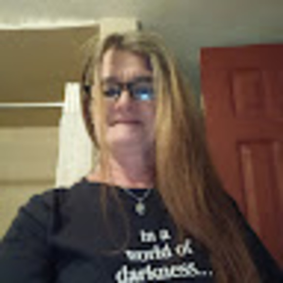 Meet your Posher, Annette - Picture 1 of 1